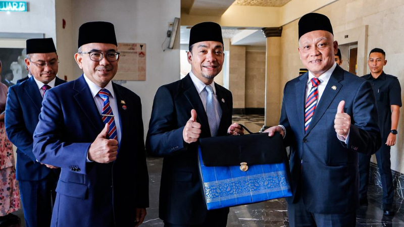 Johor umum RM1.4 juta bantuan tiket penerbangan mahasiswanya di Sabah, Sarawak