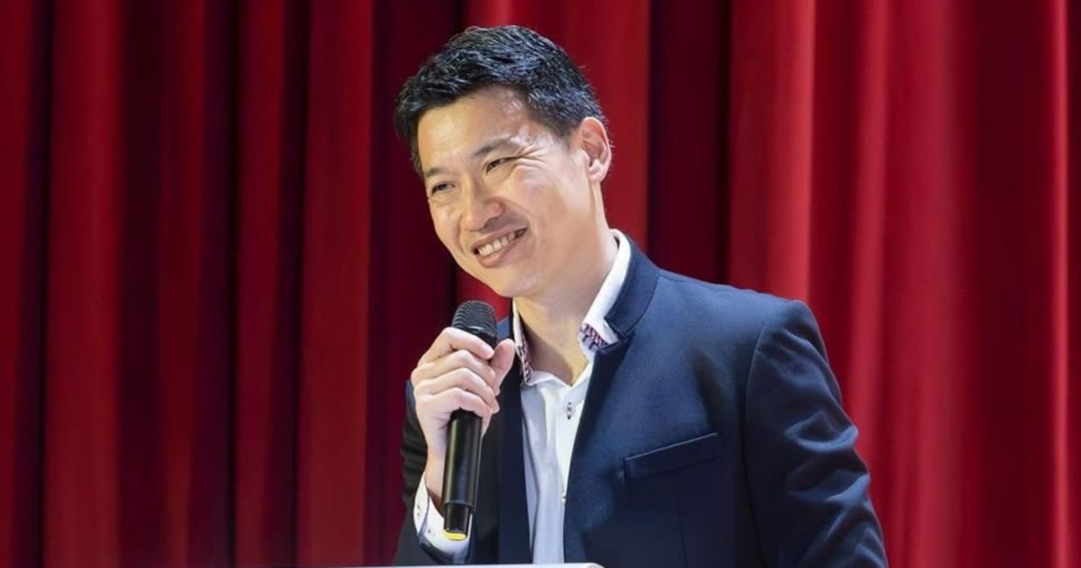 Hong Kong says Singapore minister apologised for 'idiots' remark