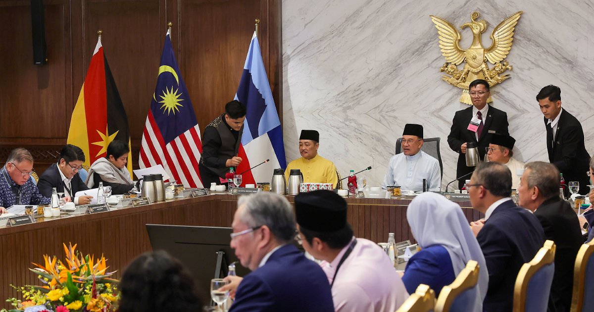 Abang Johari: More seats for fairer Sarawak, Sabah representation