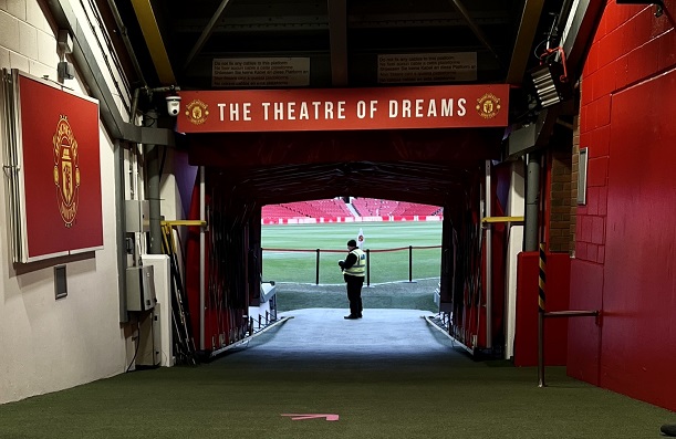 Chelsea is the big spender, but Manchester United, Newcastle are real winners