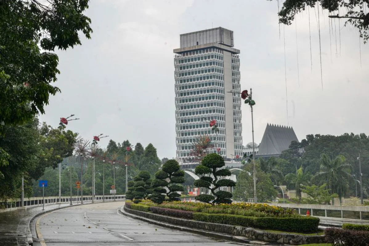 Parliament to address non-communicable diseases and foreign visa monitoring